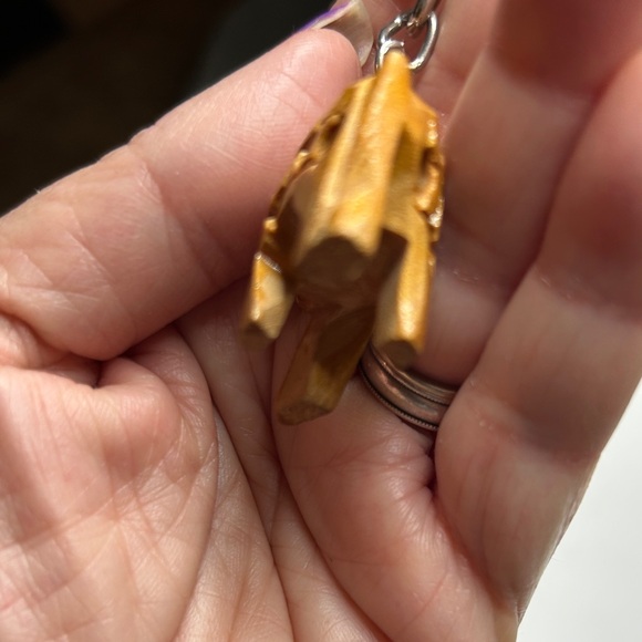 Wooden Carved Horse Keychain - Picture 6 of 7